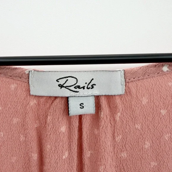 Rails Bretton Rosewood Mini Hearts Flutter Sleeve Top in Pink Size Small - Picture 9 of 11